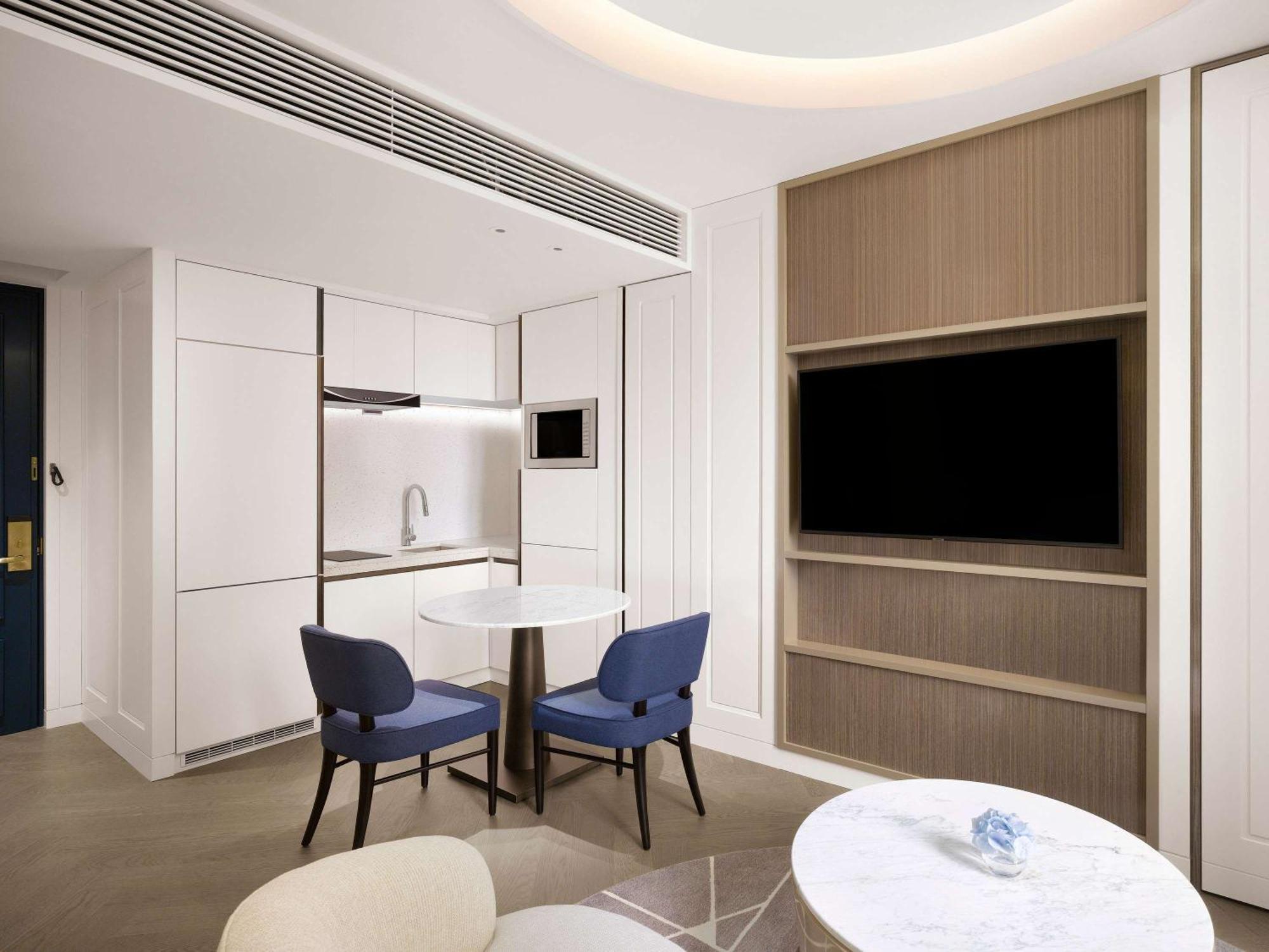 Sofitel Ambassador Seoul Hotel & Serviced Residences Exterior photo