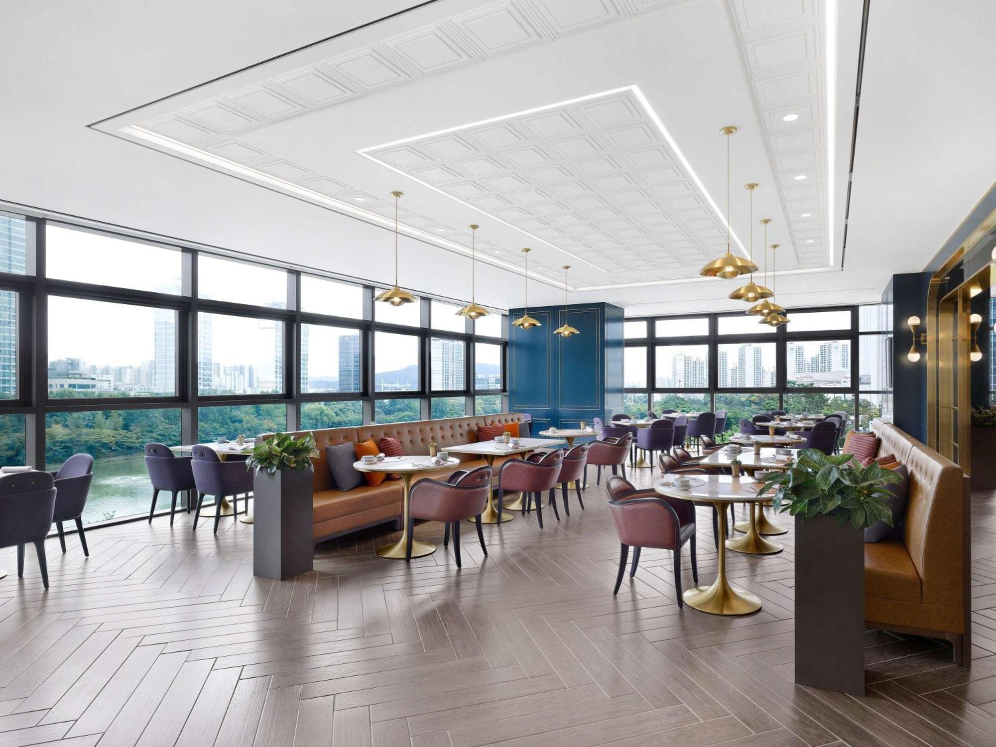 Sofitel Ambassador Seoul Hotel & Serviced Residences Exterior photo